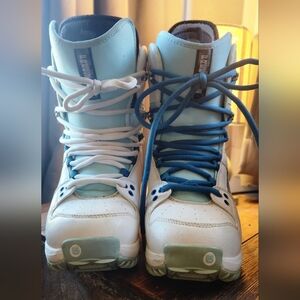 Burton Snowboard Boots Blue and White